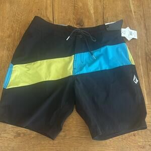 Volcom Mens bathing suit - swim trunks